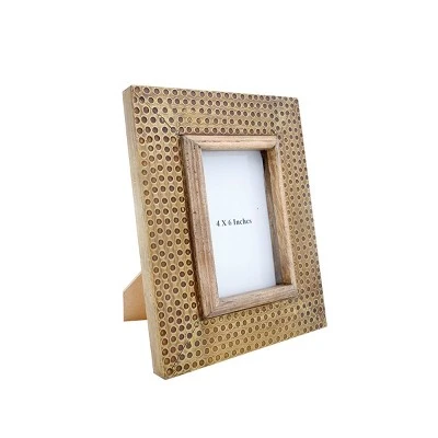 4 X 6 Inch Decorative Distressed Hammered Brass Metal Picture Frame - Foreside Home & Garden 4 4 X 6 Inch Decorative Distressed Hammered Brass Metal Picture Frame - Foreside Home & Garden - Image 2