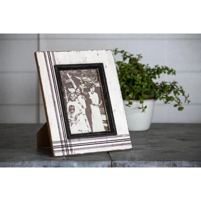 Rustic Black Plaid 5x7 Inch White Wood Decorative Picture Frame - Foreside Home & Garden 8 Rustic Black Plaid 5x7 Inch White Wood Decorative Picture Frame - Foreside Home & Garden - Image 6