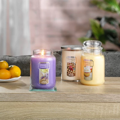 'Lemon Lavender' 22oz Large Jar - Yankee Candle 6 'Lemon Lavender' 22oz Large Jar - Yankee Candle - Image 4