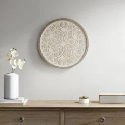 Leah Round Two-Tone Medallion Wall Decor Natural/White - Madison Park 11 Leah Round Two-Tone Medallion Wall Decor Natural/White - Madison Park -Lamps and Lighting Store GUEST 863f0422 009e 4954 8797 368d9308a7cc