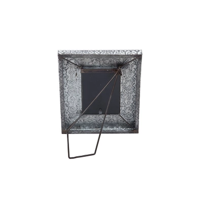 4 X 6 Inch Decorative Distressed Whitewashed Metal Pattern Picture Frame - Foreside Home & Garden 4 4 X 6 Inch Decorative Distressed Whitewashed Metal Pattern Picture Frame - Foreside Home & Garden - Image 2